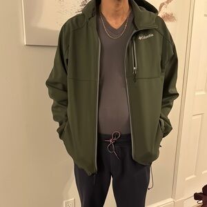Columbia Men's Green Jacket